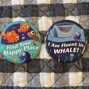 NWOT finding Nemo Disney buttons